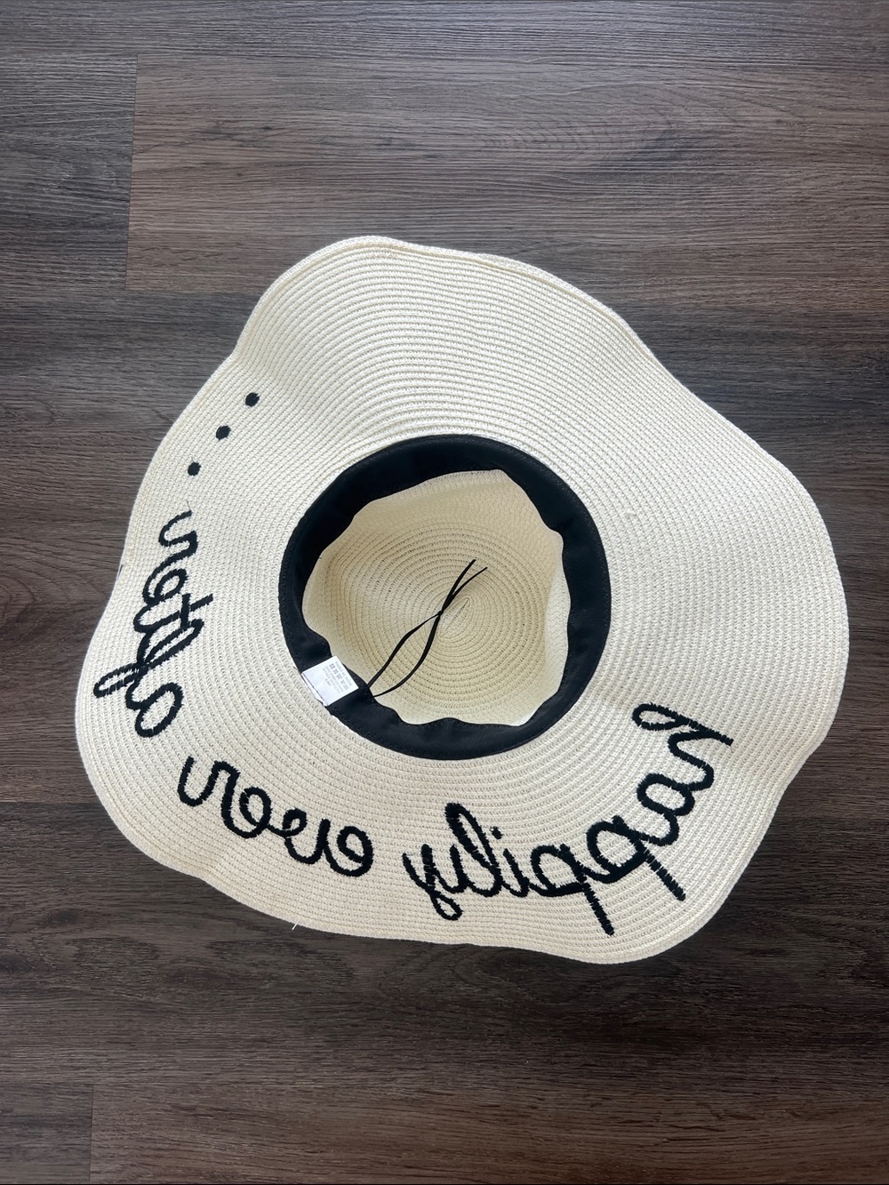 Happily Ever After White Wide-Brim Sun Hat - Picture 3 of 3